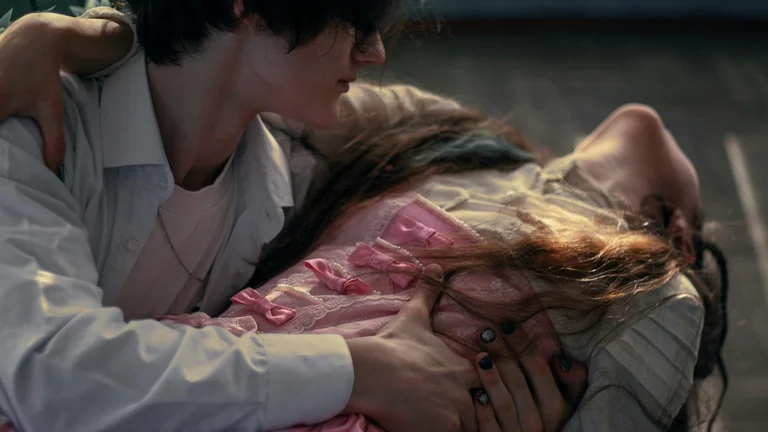 Iconic 'Holding the Wrist' Scenes in Korean Dramas Explained