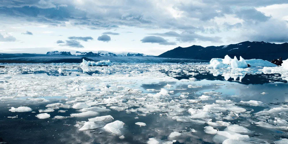 Klimawandel im Fokus: Wie die schmelzende Arktis unsere Wettersysteme verändert